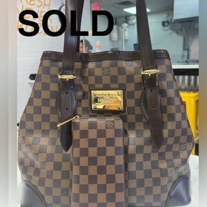 New In: the Louis Vuitton Hampstead MM tote bag in Damier Ebene & Wallet